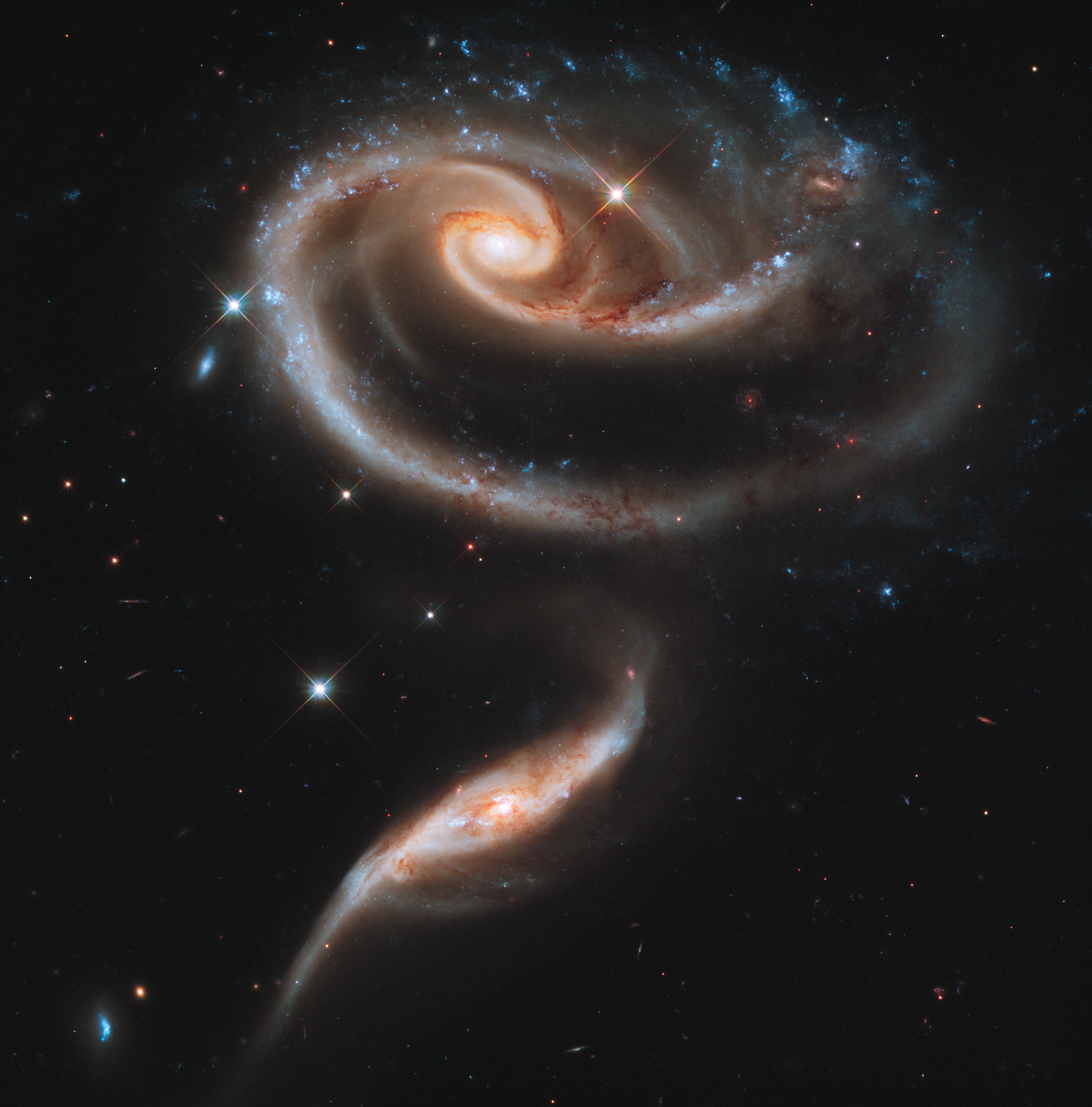 colliding-galaxy-pair-arp-273-2011_49577232091_o. 