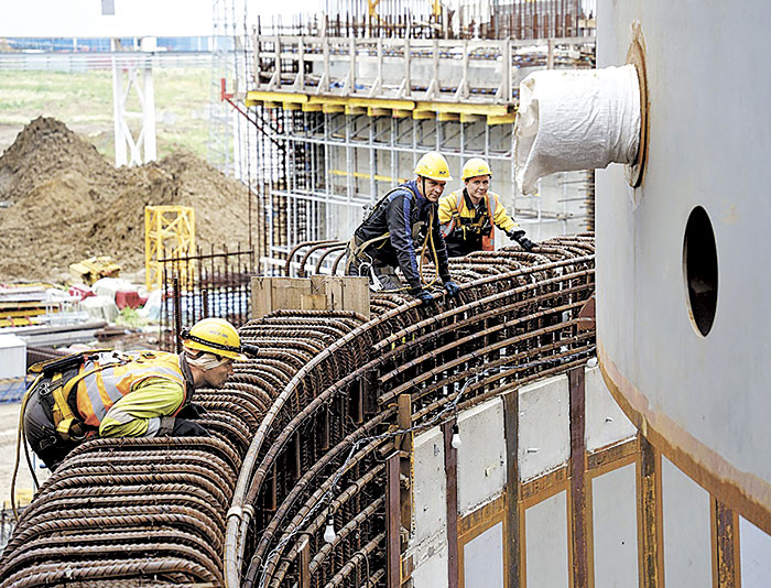 На столетнюю перспективу