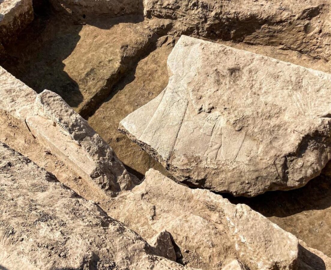 Уникальный барельеф. Редкое изображение ассирийского правителя обнаружено в древней столице