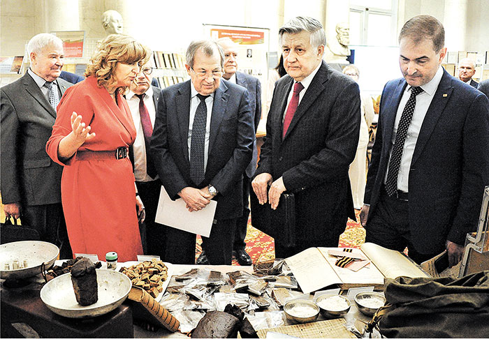 Хлеб тоже оружие