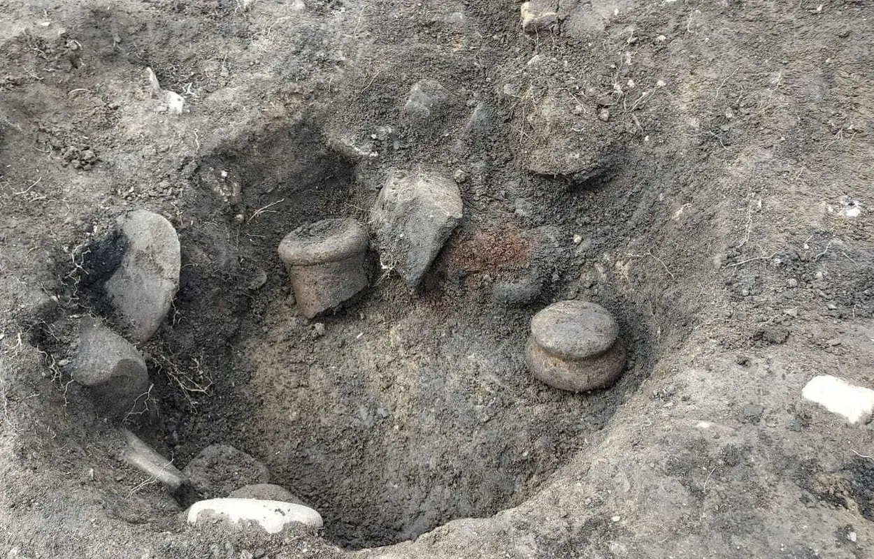 Артефакт, которого никто не ожидал. В Ирландии обнаружен редчайший римский сосуд