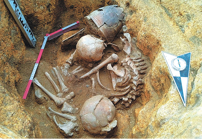 Незамкнутый браслет