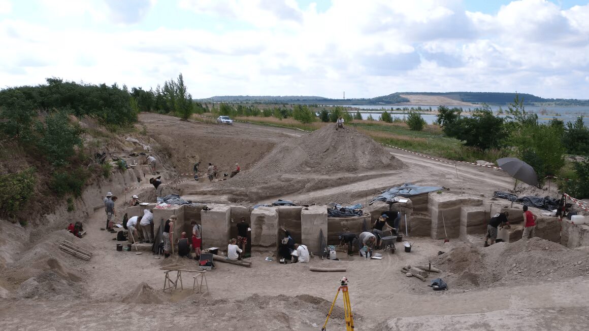 «Жировой завод» неандертальцев найден в Германии. Древние люди варили кости ради калорий ещё 125 000 лет назад