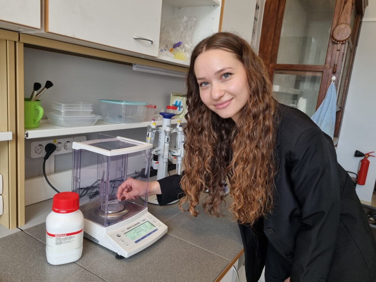 Электрокатализатор на основе комплексов железа и никеля с цианидами позволит биосенсорам непрерывно измерять глюкозу несколько дней