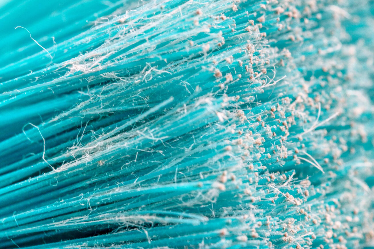 Старые формулы ошибаются. Новая модель переворачивает представление о прочности волокнистых композитов