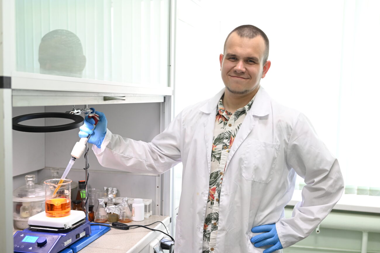 Создан фотокатализатор нового поколения — он разлагает загрязнители на солнце и снижает затраты на очистку