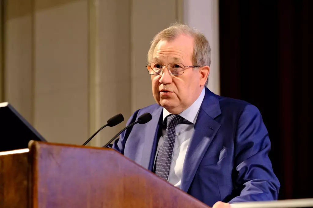 Высокая награда. Президенту РАН Геннадию Красникову присвоено звание Героя Труда