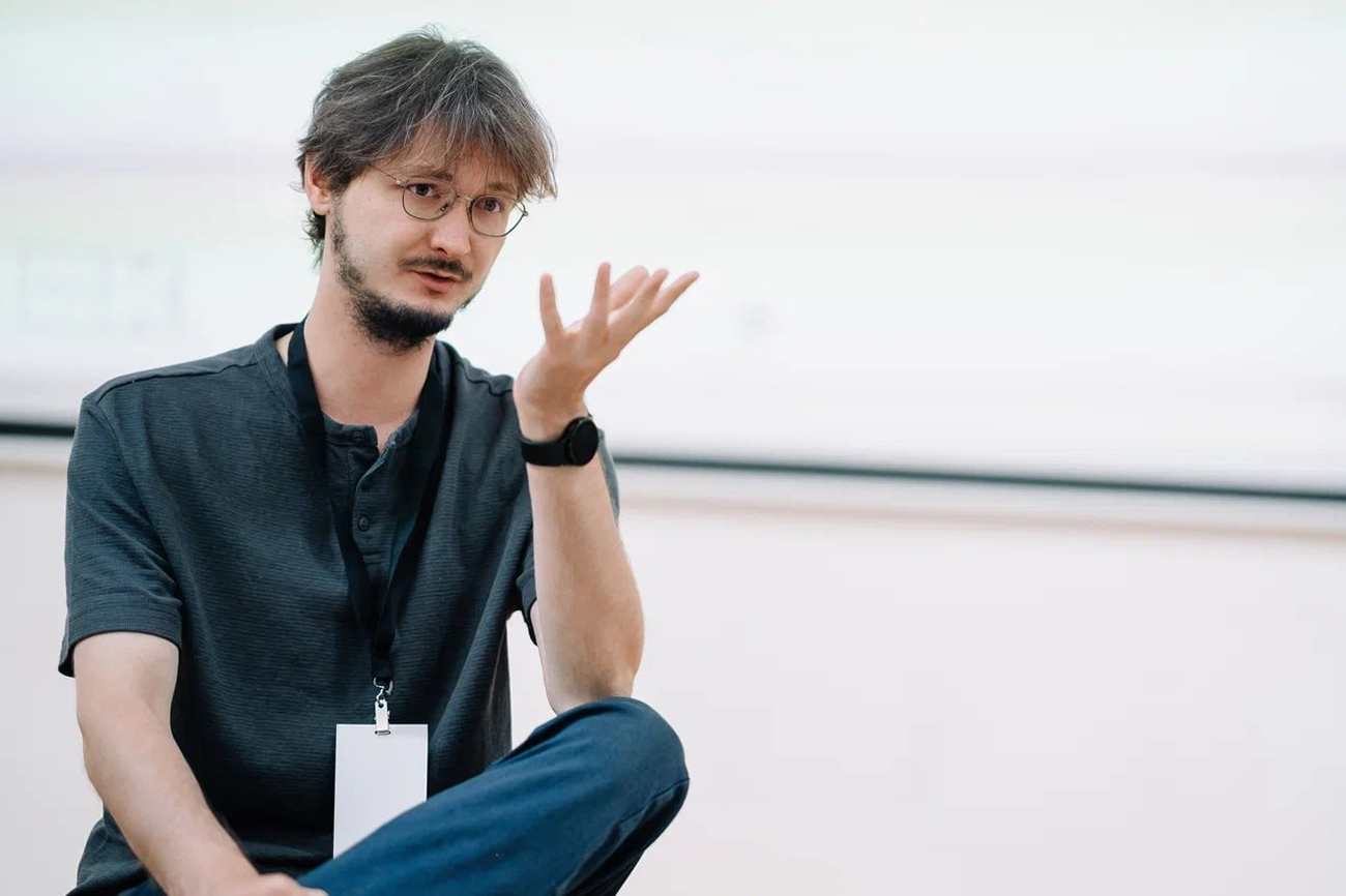 Евгений Логинов: «Никакая наука не дает ответов на “вопросы с большой буквы” …»