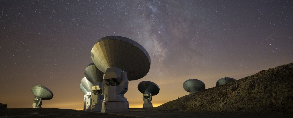 Ошибка или чудо? В космосе нашли «крест Эйнштейна»