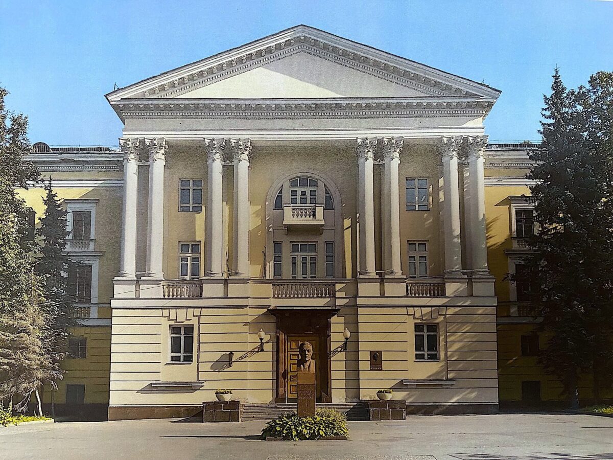 С использованием газовой фазы. Ученые РФ разработали новую технологию аддитивного формирования алмазных изделий