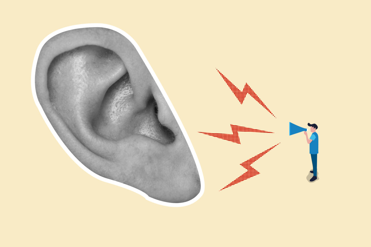 Секрет раскрыт. Мозг человека «двигает ушами», хотя они неподвижны!
