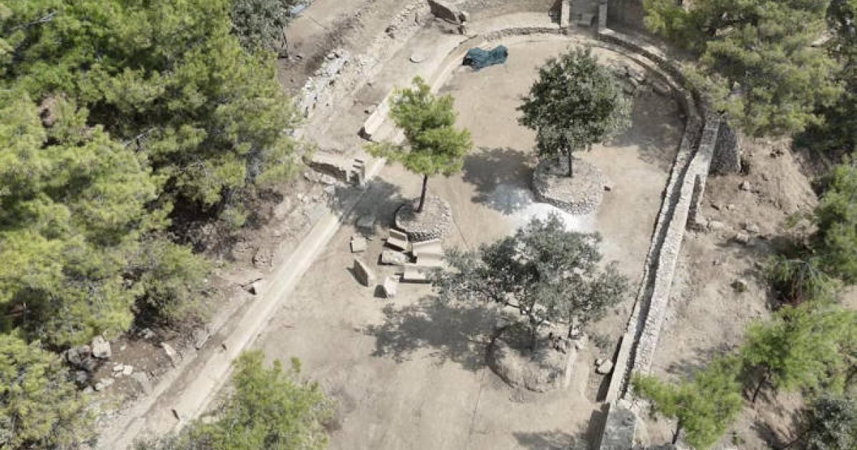 Высеченный в скале. Монументальное древнее сооружение возрастом 1800 лет обнаружено в Средиземноморье