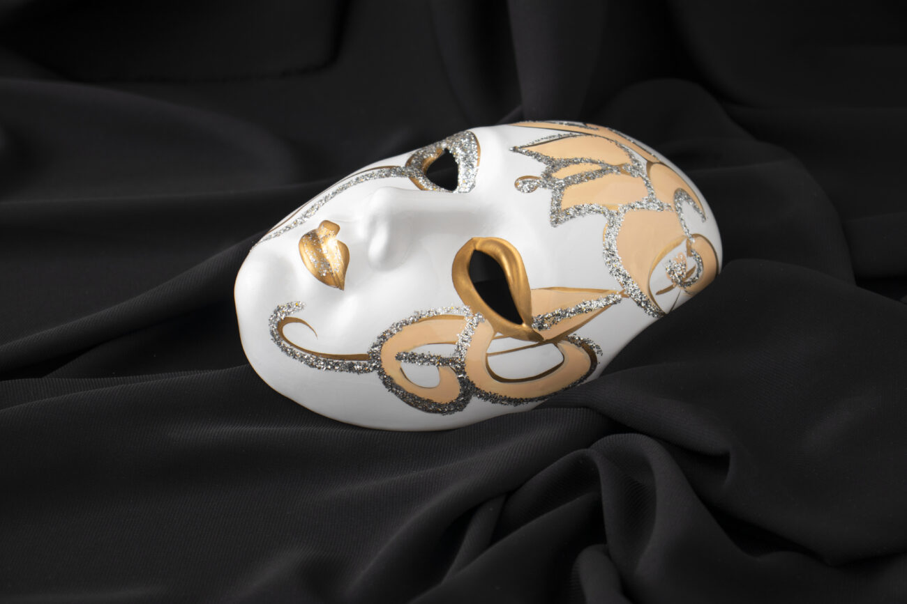 Маска сатира II века до нашей эры. Существование античного театра в древней Фанагории подтверждено