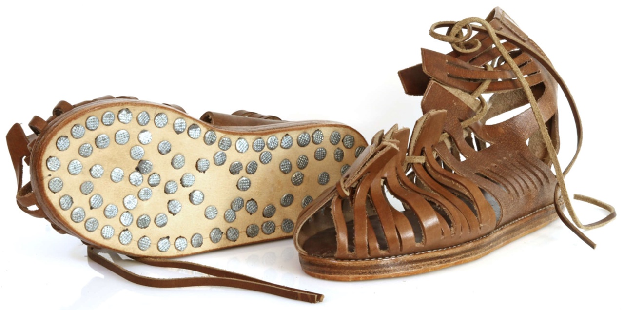 Гвозди в 1,5 см. Найдена мастерская по изготовлению заклепок для знаменитых сандалий римских легионеров