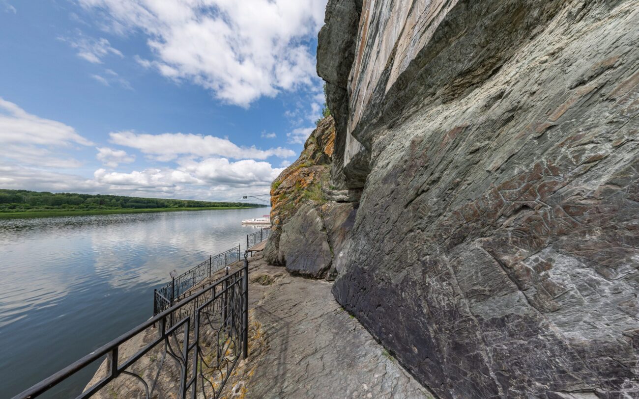 Томская писаница: 3D-путешествие на первый открытый памятник наскального искусства России