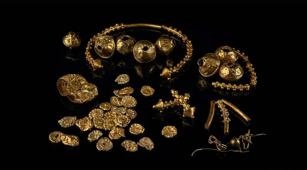 Находка века под ногами шахтеров. Древний артефакт из Венгрии оказался Спартанским.