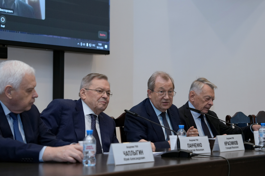 Глава РАН Геннадий Красников: «Ни одно решение, связанное с наукой, сегодня не проходит мимо Академии»