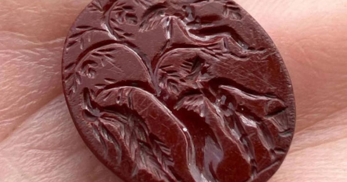 Печать и напоминание о доме. Найденный артефакт приблизил ученых к разгадкам тайн древнего форта