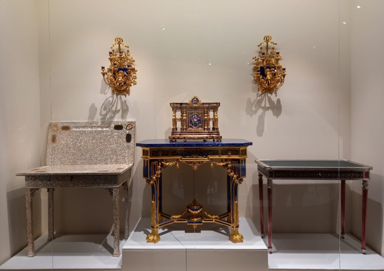 «Поедем в Царское Село!» Сокровища из знаменитого музея-заповедника привезли в Москву