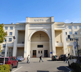 Цифровой мозг: ученые МФТИ научили летать робоптиц, скопировав нервную систему реальных животных