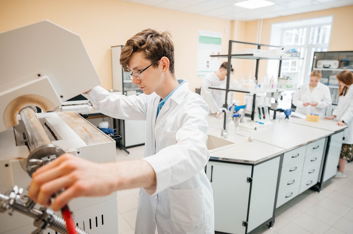 Для создания «умных» медизделий. Ученые научились управлять свойствами скаффолдов для регенерации ткани и улучшать их