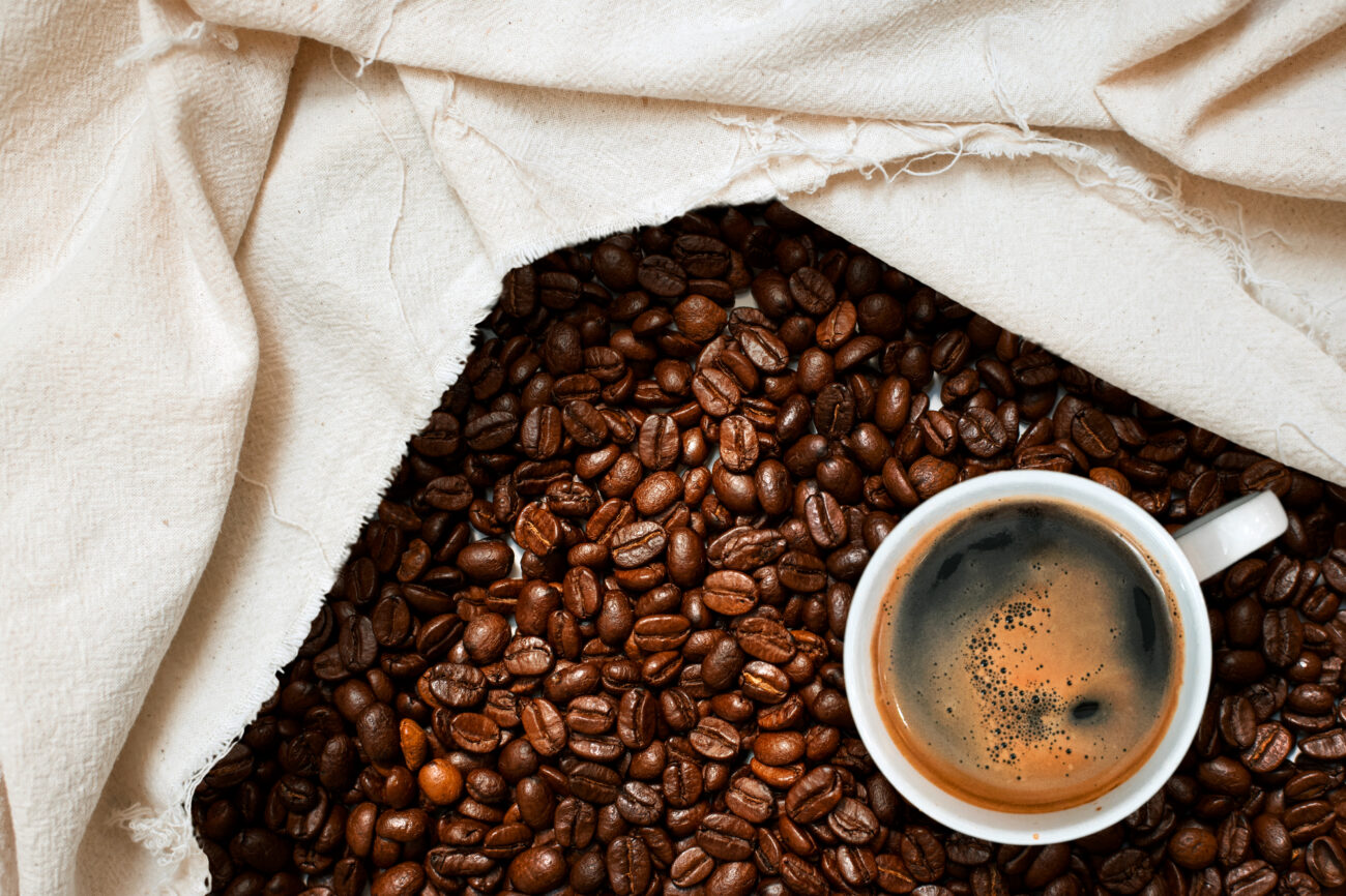 Не вредный кофе. Российские ученые смогли избавить ароматный напиток от канцерогенного вещества