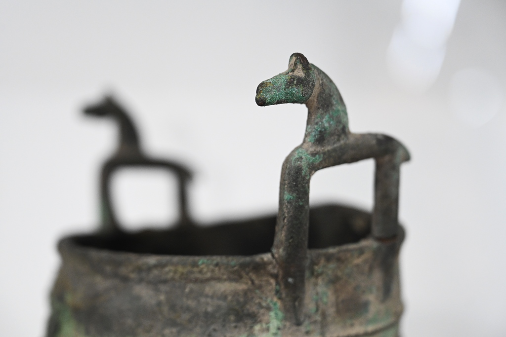 Символ года. Музей археологии представляет  коллекцию древних лошадей