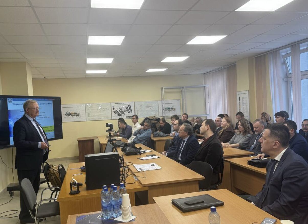 Прорывное направление: специалисты обсудили полеты на сверхнизких околоземных орбитах