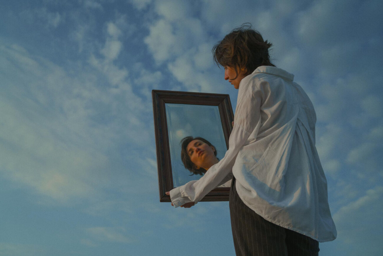 Парадокс самореализации: почему поиск себя делает нас несчастными?