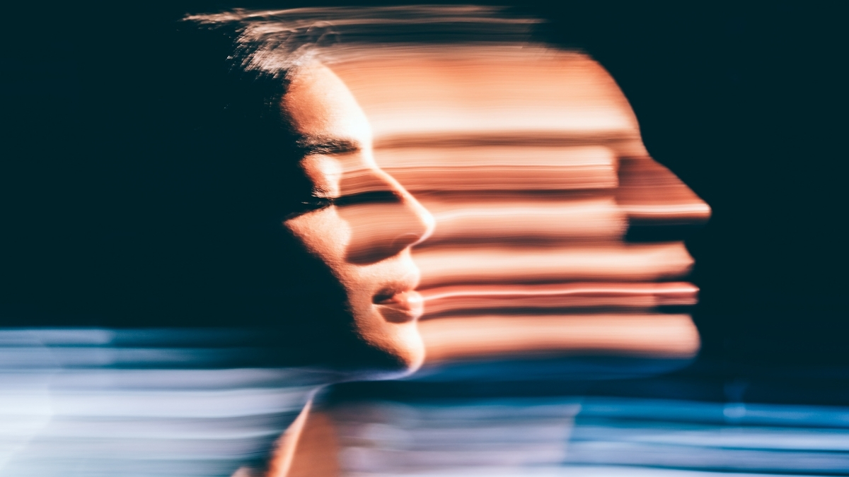 Физики побили рекорд: огромную частицу увидели как квантовую волну