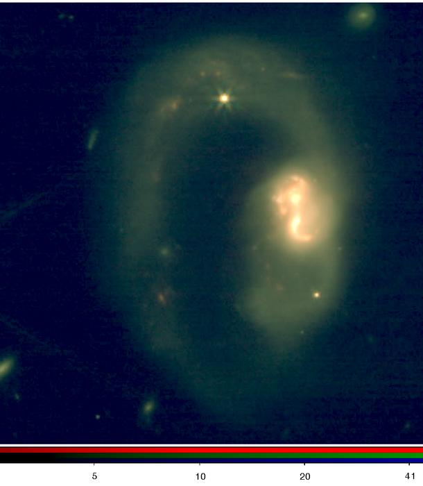 Космическая фабрика жизни: Уэбб нашел в ядрах галактик неожиданное изобилие органики