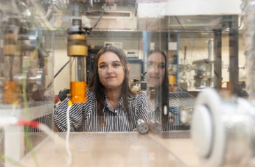 Настоящий прорыв. Космическую пыль создали в лаборатории, чтобы узнать, как зародилась жизнь на Земле