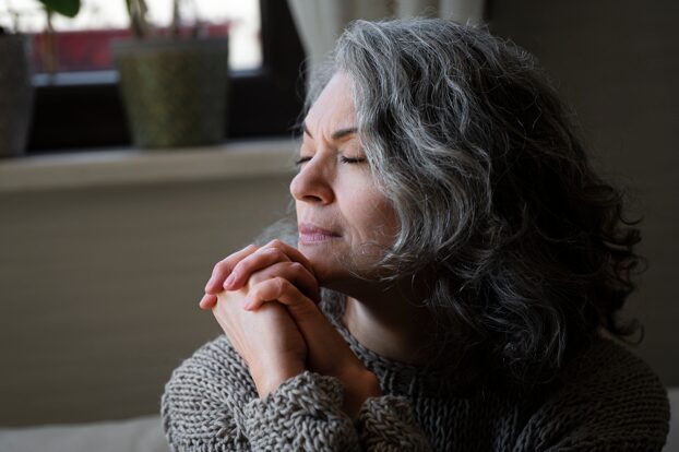 Страх потерять молодость оставляет след в крови. И приближает старость