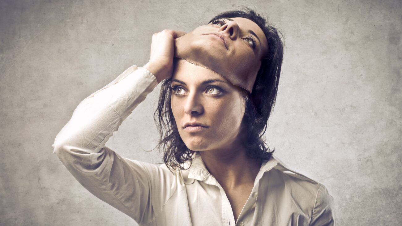 Названо состояние здоровья, которое связано с признаками психопатии у женщин