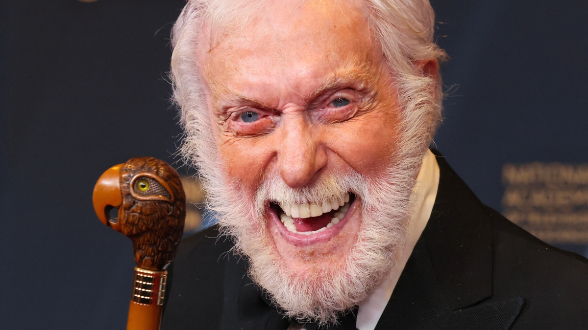 Он дожил до 100 и говорит, что секрет не в диете