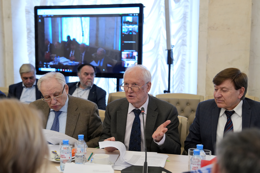 В РАН учреждают новую премию за выдающиеся научные достижения