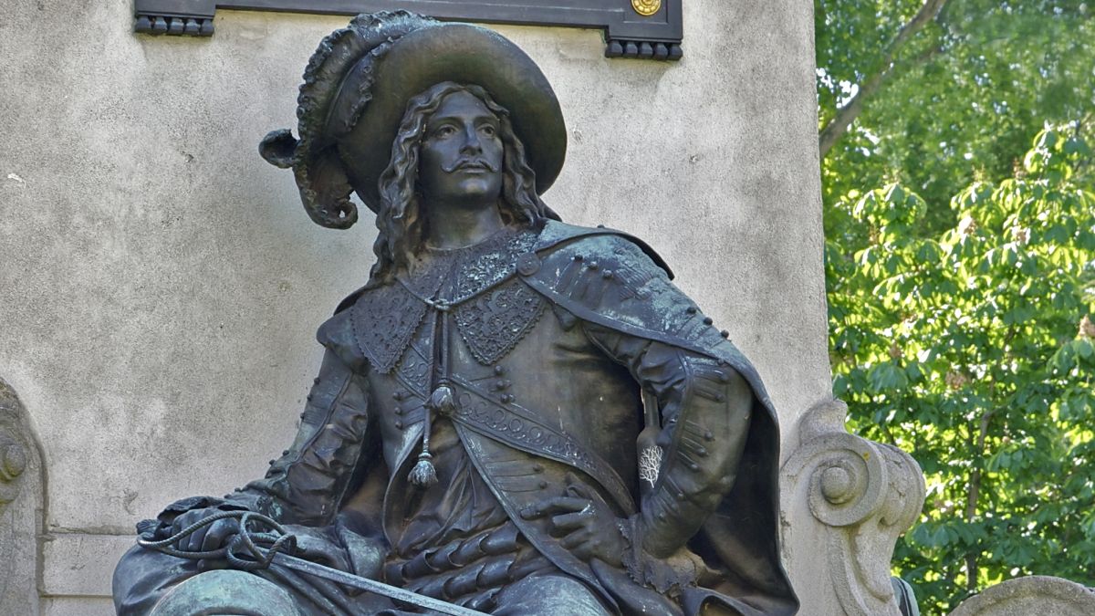 Д’Артаньян найден? Под алтарём старой церкви нашли кости, которые могут изменить историю