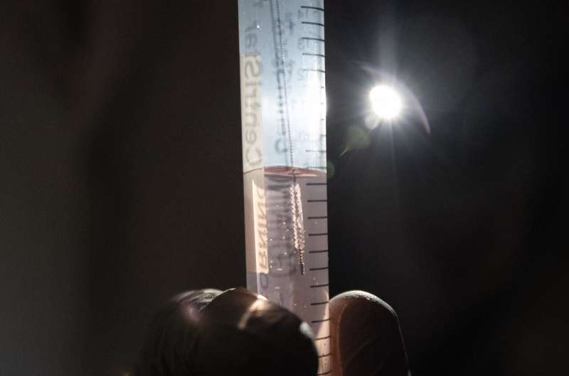 Простой мазок из носа вместо сложной диагностики: новый тест выявляет Альцгеймер до появления симптомов