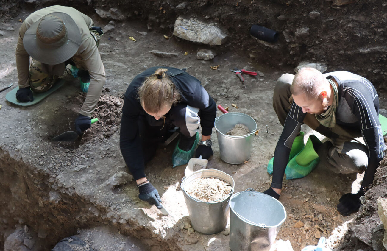 Бусины из моллюсков Каспия в горах Кавказа: археологи обнаружили следы древних миграций