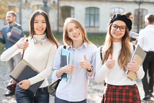 Неравный старт: как выбор «женской» специальности в колледже предопределяет зарплатный разрыв на всю карьеру