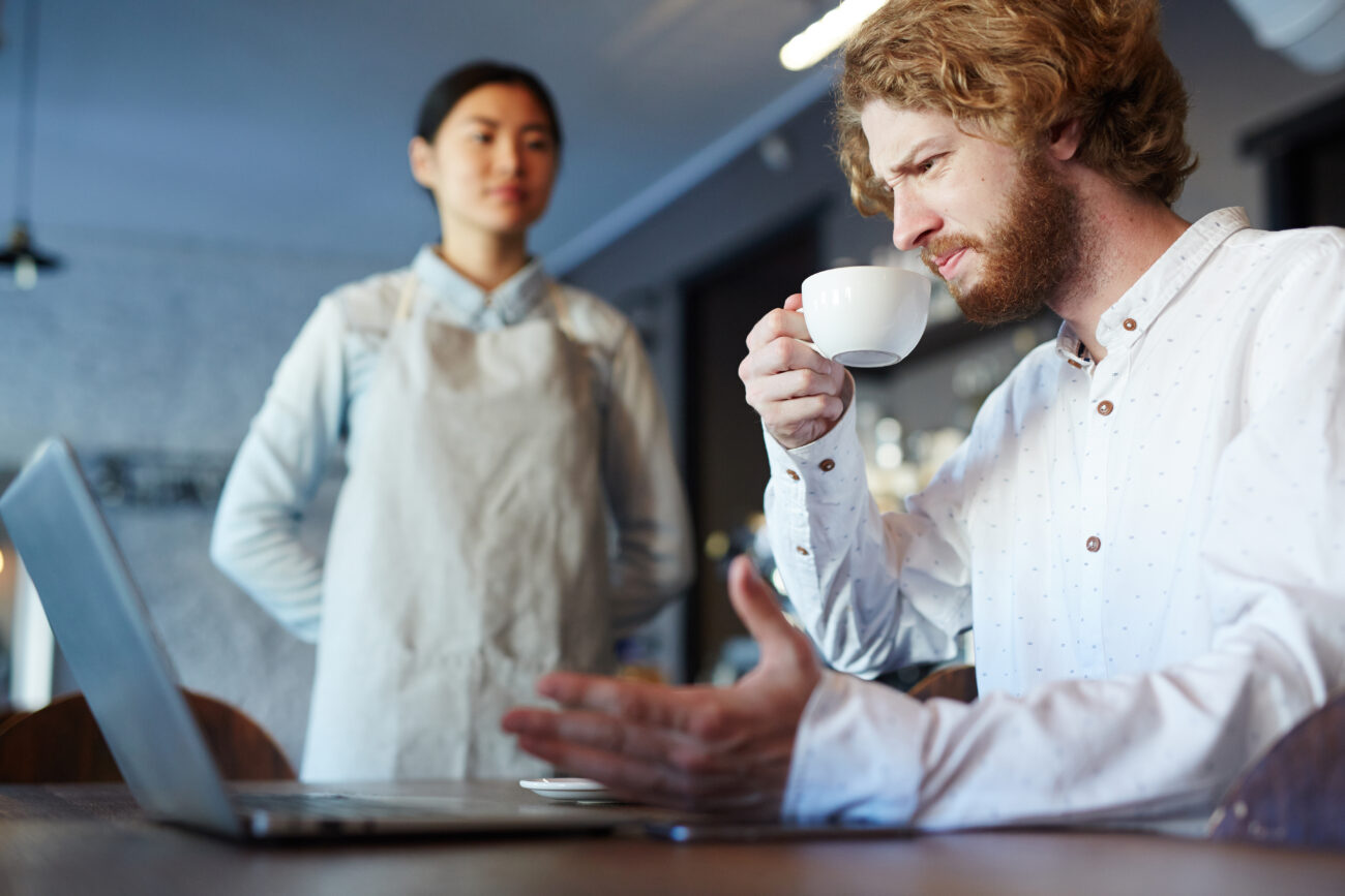 Скрытая угроза из пакетика. Диетолог рассказала, чем опасен кофе «3 в 1» для здоровья и фигуры