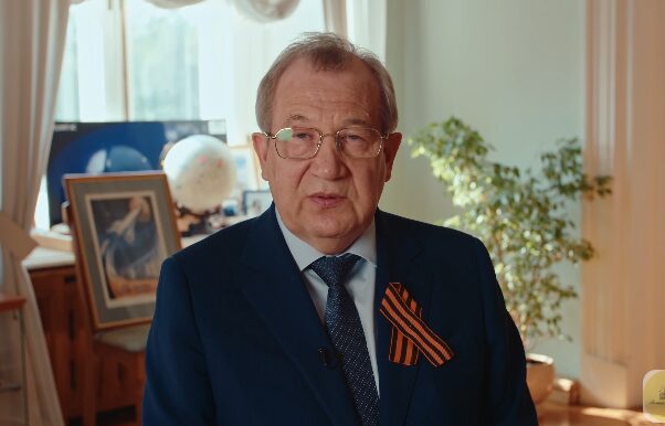 «Вся страна в едином порыве». Поздравление главы РАН Геннадия Красникова с Днем победы