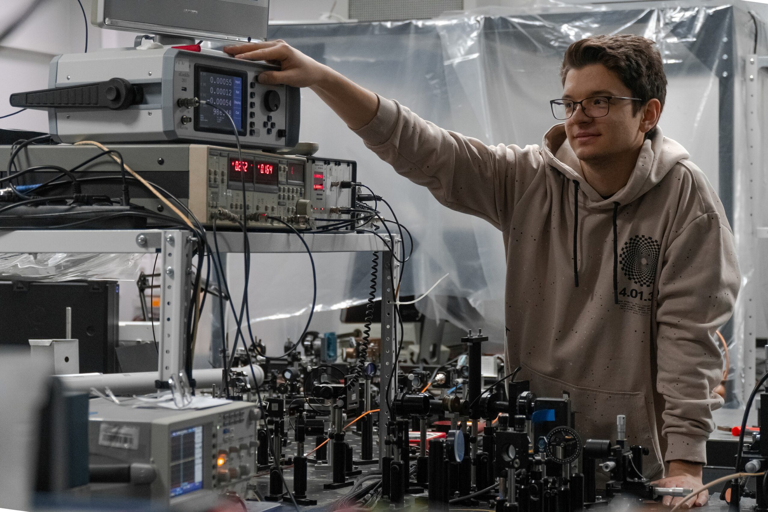 Трата тепла на свечение: новый способ охлаждения полупроводников без вентиляторов и кулеров